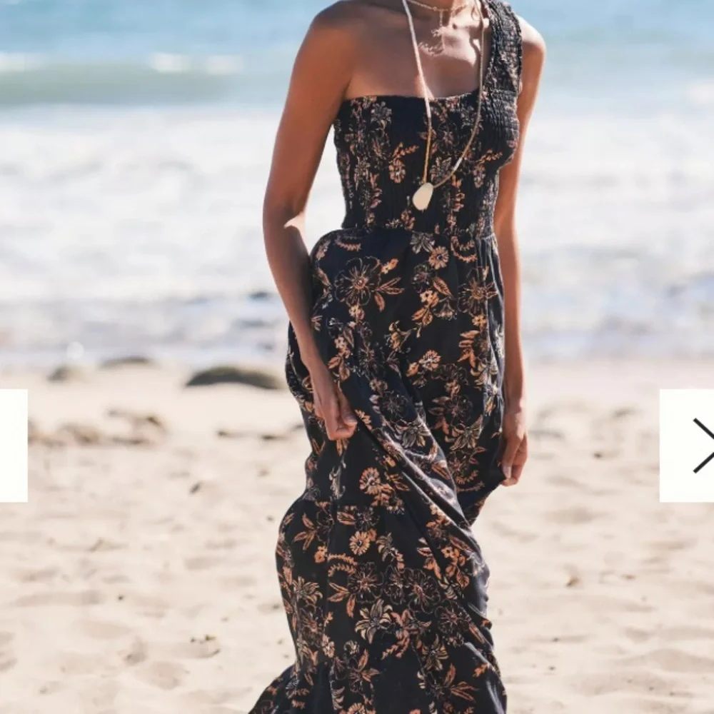 New: Charlie Holiday. Pamela Smocked One Shoulder Maxi Dress. Size 10